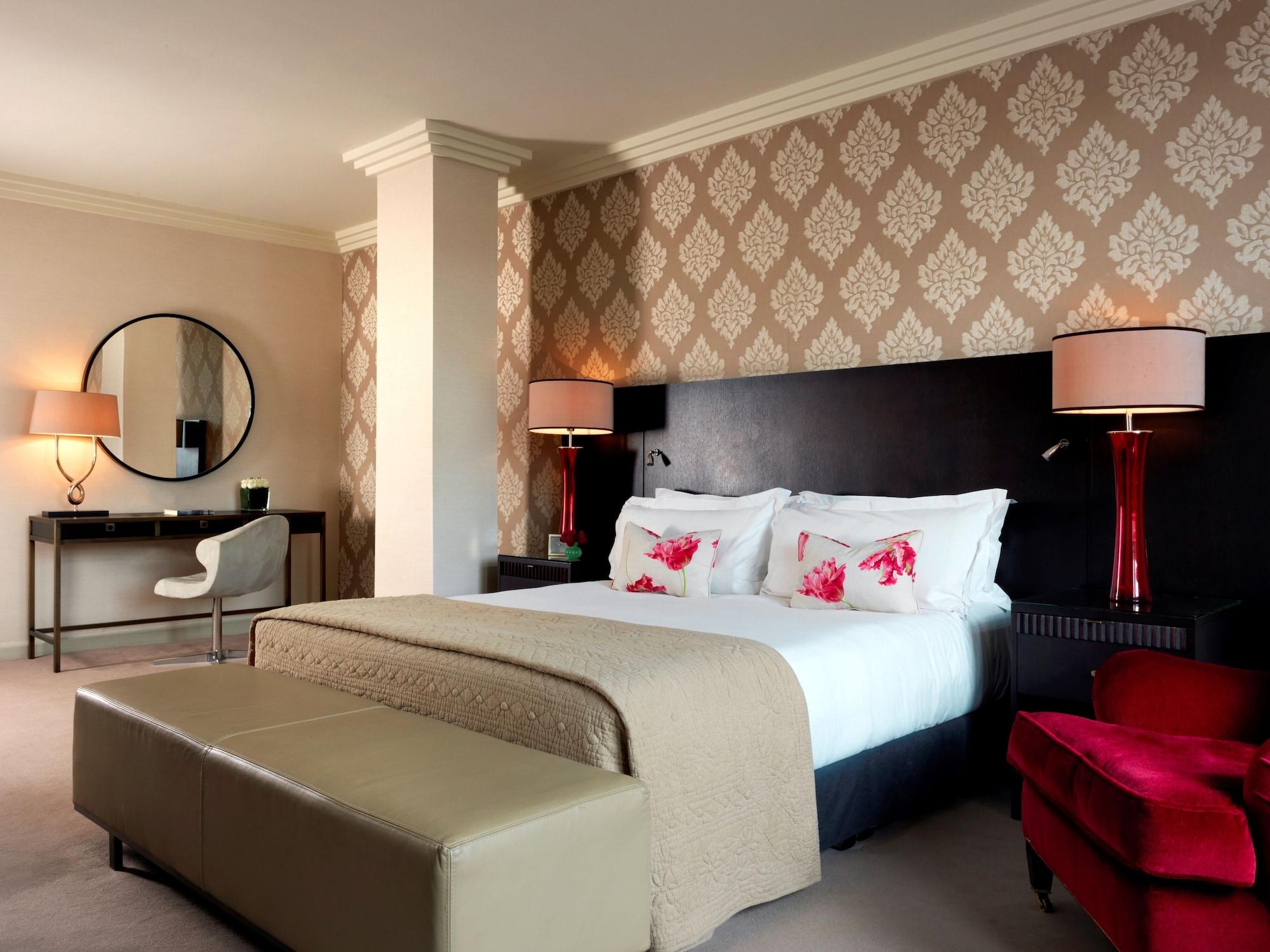 The Westbury Hotel Dublino Camera foto A bedroom at The Ivy Hotel