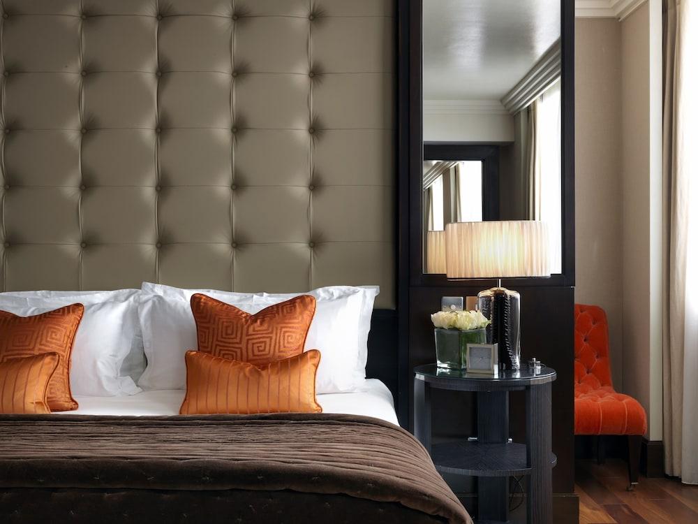 The Westbury Hotel Dublino Esterno foto A bedroom at The Mayfair Collection