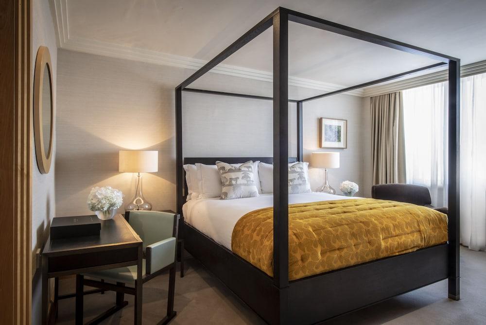 The Westbury Hotel Dublino Esterno foto A bedroom at The Mitre