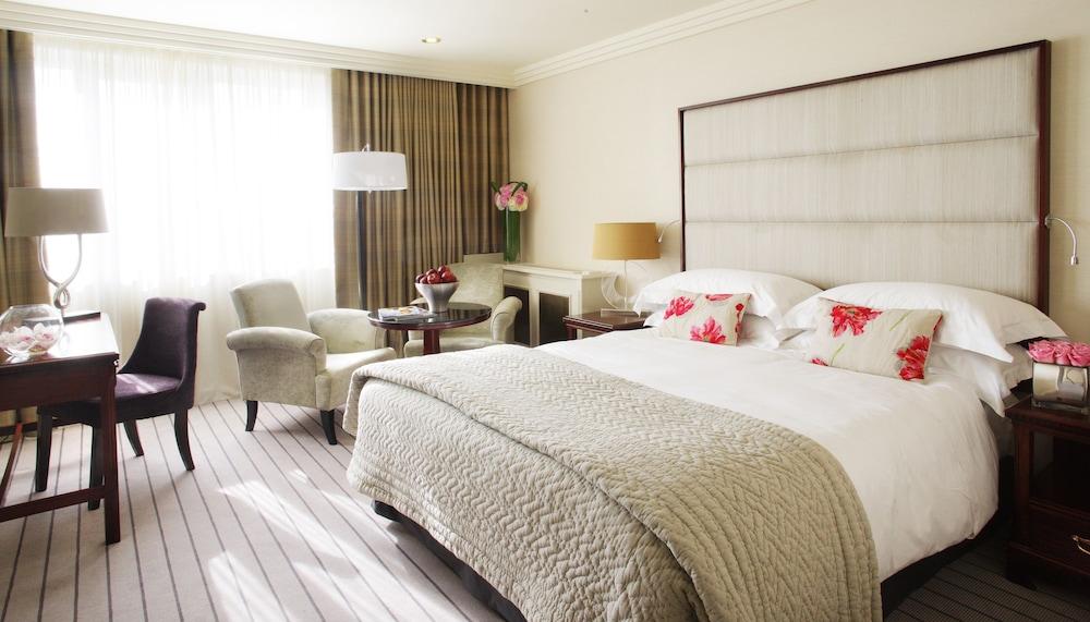 The Westbury Hotel Dublino Esterno foto A room at The Dorchester